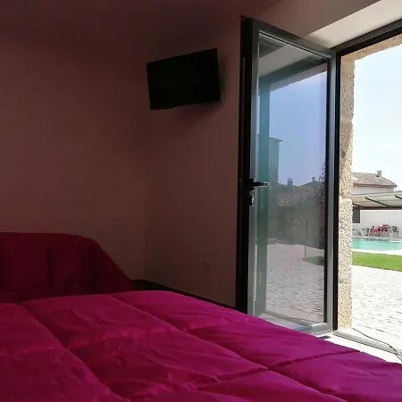 Bed & Breakfast Alojamentos Martinho 3*