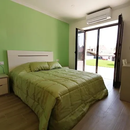 Alojamentos Martinho Bed & Breakfast