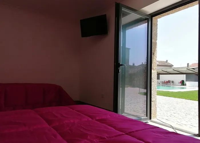 Bed & Breakfast Alojamentos Martinho 3*